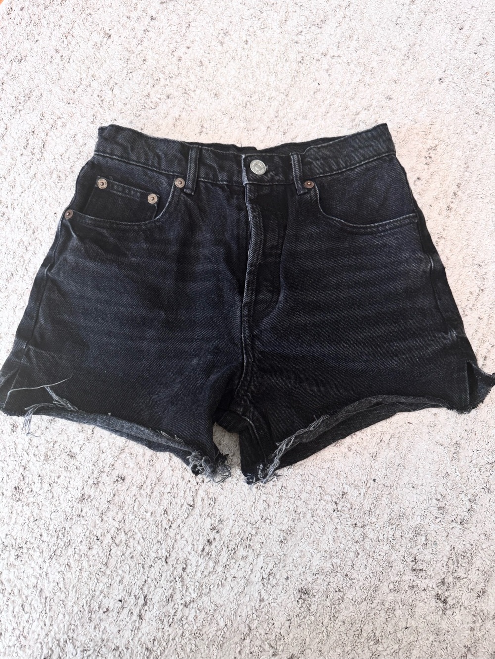 Zara High-Rise Black Denim Shorts - Casual Cutoff Style